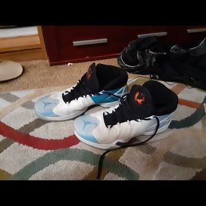 Super cute holographic toe Jordan Pumps